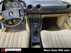 Mercedes Benz 250 Lang Pullmann, Stretchlimousine W123 