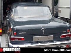 Mercedes Benz 190 C Heckflosse - W110 