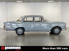 Mercedes Benz 220 SEB Heckflosse W111 