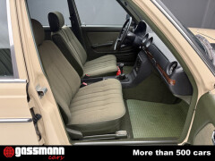 Mercedes Benz 200 Limousine W123 