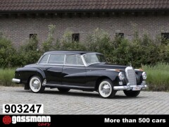 Mercedes Benz 300 D Adenauer Limousine mit Schiebedach W189 