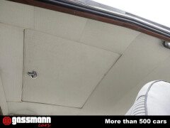 Mercedes Benz 300 D Adenauer Limousine mit Schiebedach W189 