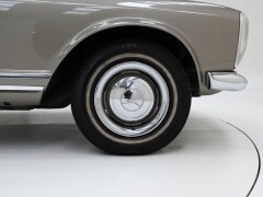 Mercedes Benz 230SL Pagode \'65 