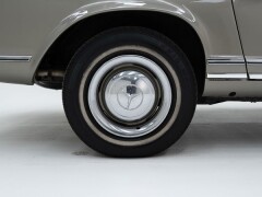 Mercedes Benz 230SL Pagode \'65 