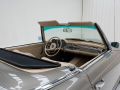 Mercedes Benz 230SL Pagode \'65 