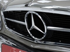 Mercedes Benz 230SL Pagode \'65 