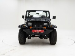 Jeep Wrangler RestoMod \'90 