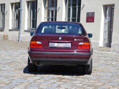 BMW 320I COUPE E36