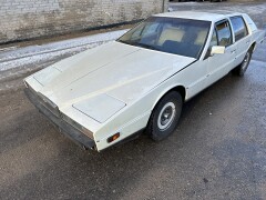 Aston Martin Lagonda 