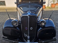 Renault Renault Monaquatre YN4 YN4