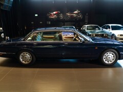 Daimler V8 LWB 