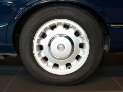 Daimler V8 LWB 