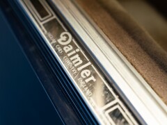 Daimler V8 LWB 