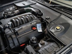 Daimler V8 LWB 