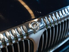 Daimler V8 LWB 