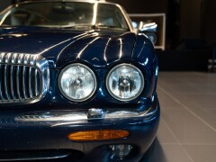 Daimler V8 LWB 