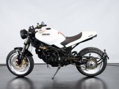 Ducati MONSTER 900 