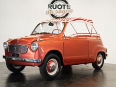 Fiat 600 \"Maggiolina\" by Francis Lombardi 