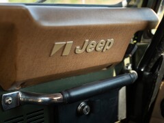 Jeep CJ7 