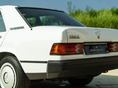 Mercedes Benz 190 E 