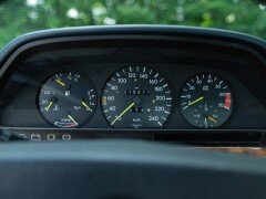 Mercedes Benz 380 SEC 