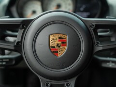 Porsche CAYMAN 718 GT4 RS “weissach” 