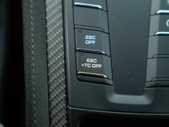 Porsche CAYMAN 718 GT4 RS “weissach” 