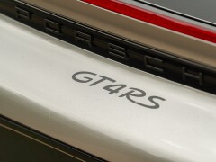 Porsche CAYMAN 718 GT4 RS “weissach” 