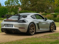 Porsche CAYMAN 718 GT4 RS “weissach” 
