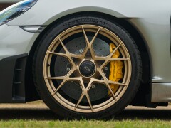 Porsche CAYMAN 718 GT4 RS “weissach” 