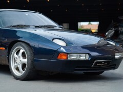 Porsche 928 