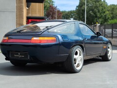 Porsche 928 