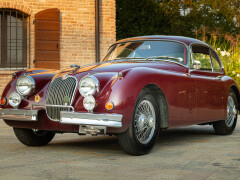 Jaguar XK 150 FHC 