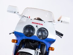 Honda VFR 750 r (RC 30) 