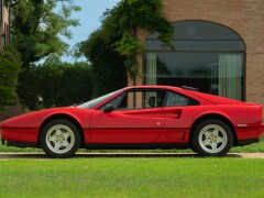 Ferrari 208 GTB TURBO 