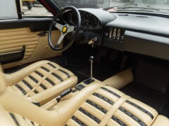 Ferrari DINO 246 GT 