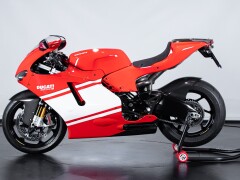 Ducati DUCATI DESMOSEDICI RR 