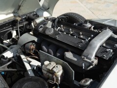 Jaguar E-TYPE I° SERIE 4.2 ROADSTER 