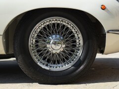 Jaguar E-TYPE I° SERIE 4.2 ROADSTER 