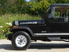 Jeep CJ-8 SCRAMBLER 