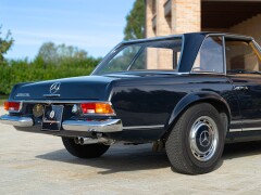 Mercedes Benz 280 SL 