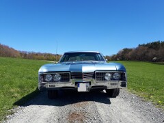 Oldsmobile Luxury Sedan Ninety Eight